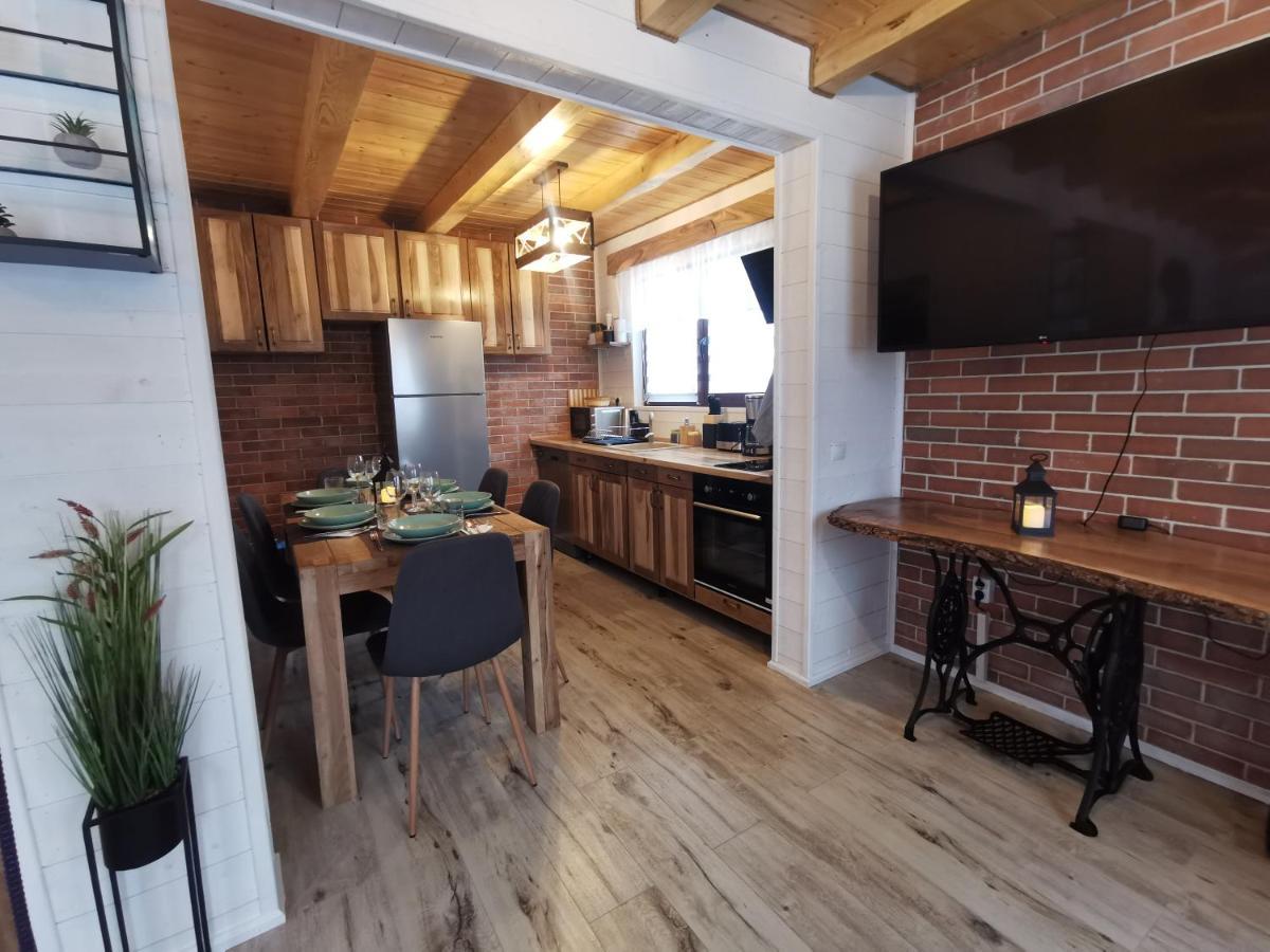 Bear'S Lair Chalet Felsőporumbák Kültér fotó