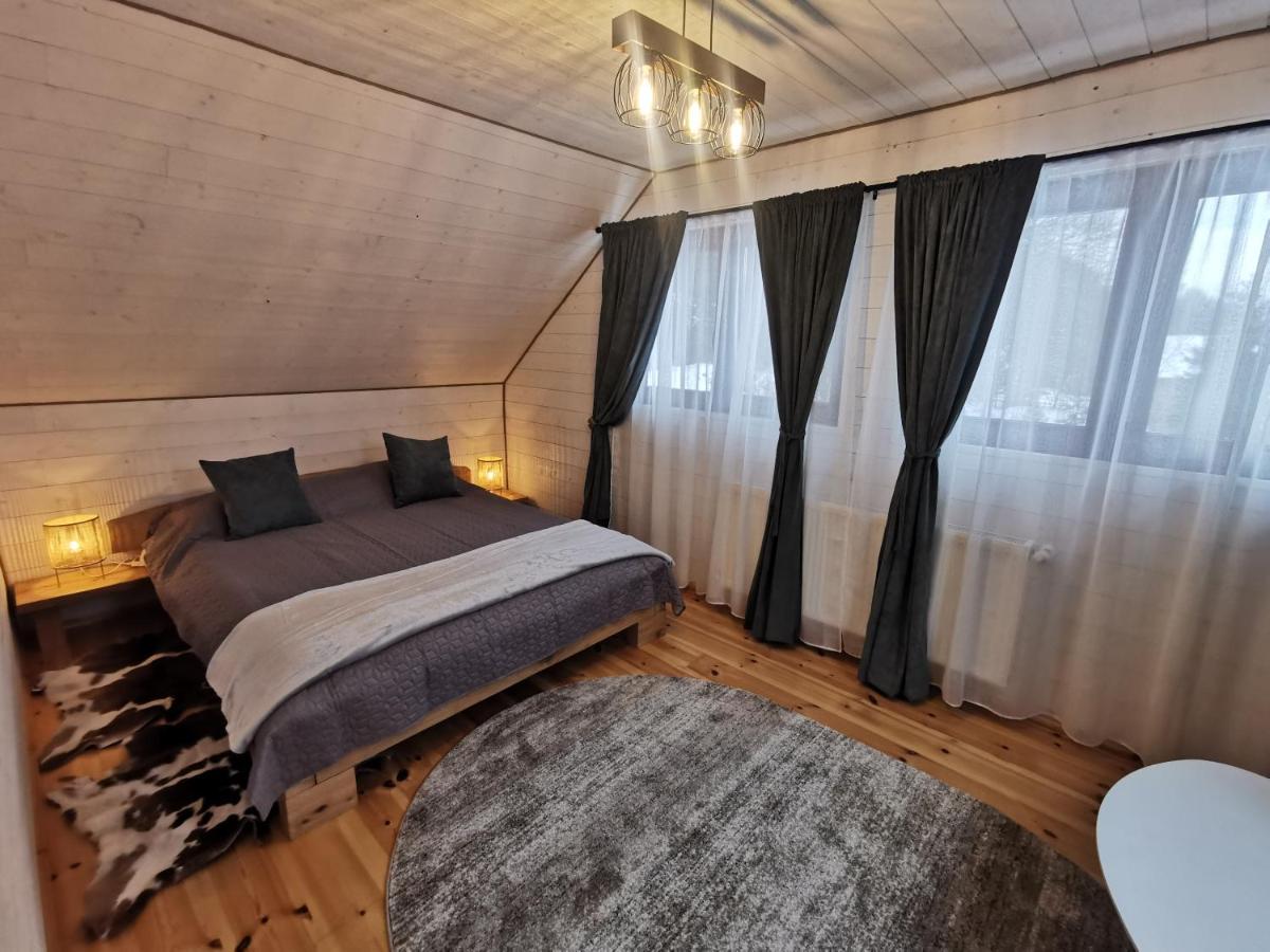 Bear'S Lair Chalet Felsőporumbák Kültér fotó