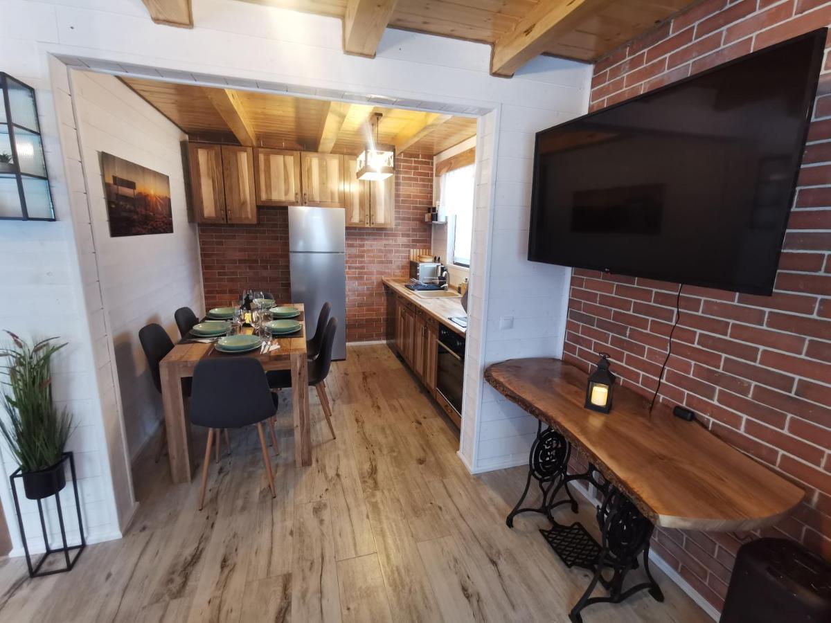 Bear'S Lair Chalet Felsőporumbák Kültér fotó