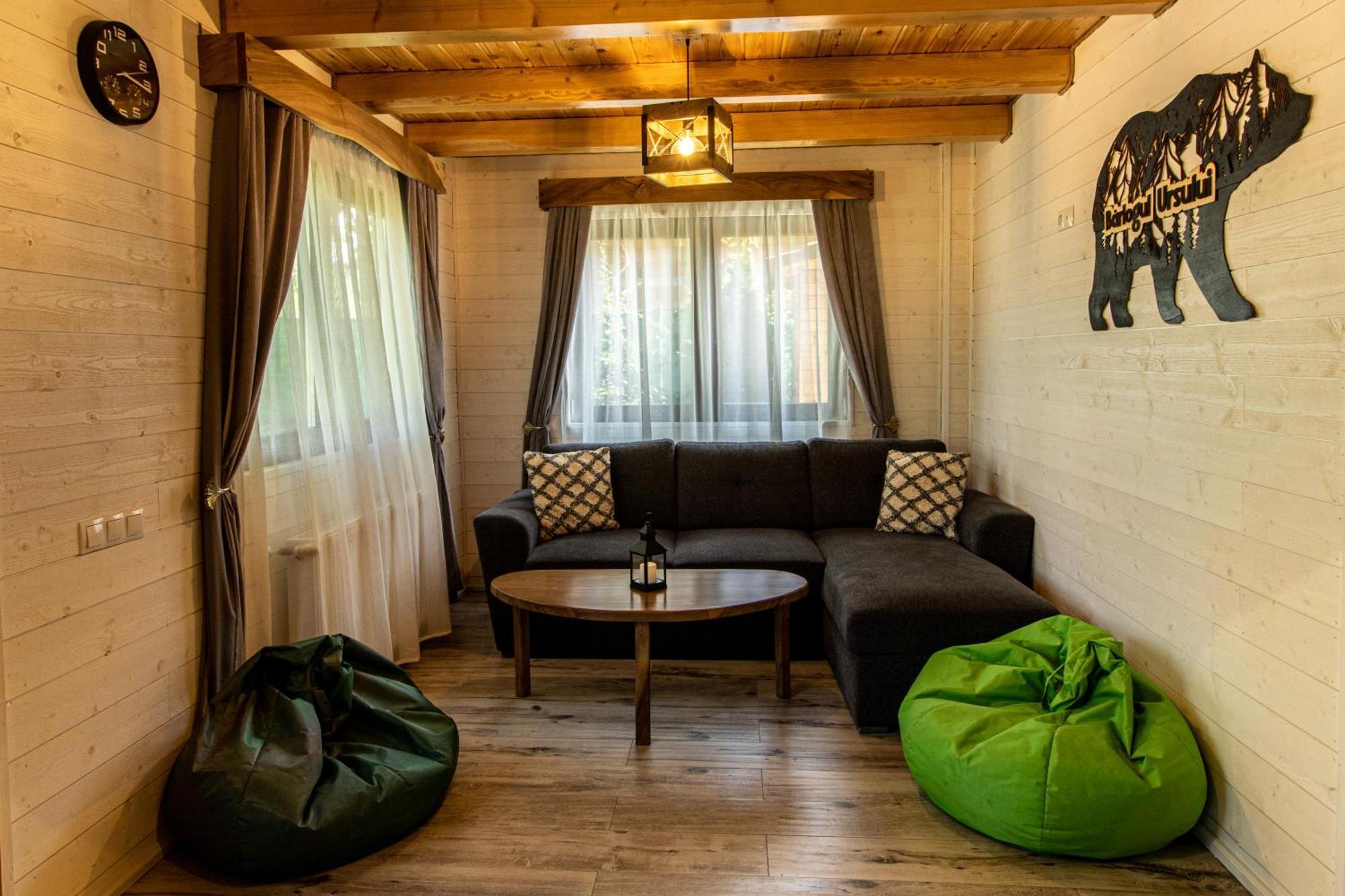 Bear'S Lair Chalet Felsőporumbák Kültér fotó